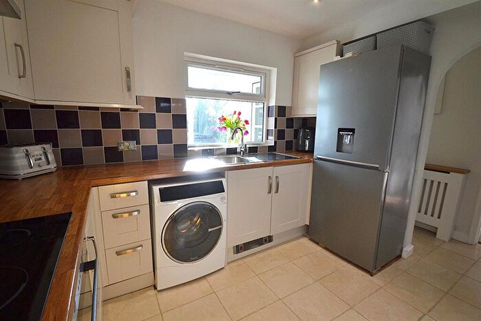 3 Bedroom Detached Bungalow For Sale In Sunny Ridge, Carters Corner, Hailsham, BN27