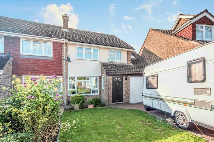 4 Bedroom Semi-Detached House To Rent In Pevensey Road, Bedford, MK41