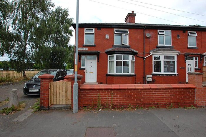 4 Bedroom End Of Terrace House To Rent In Katherine Street, Ashton-under-Lyne, Greater Manchester, OL7