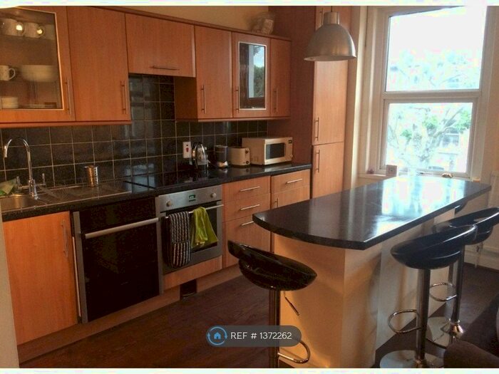 2 Bedroom Flat To Rent In Shirland Road, London, W9