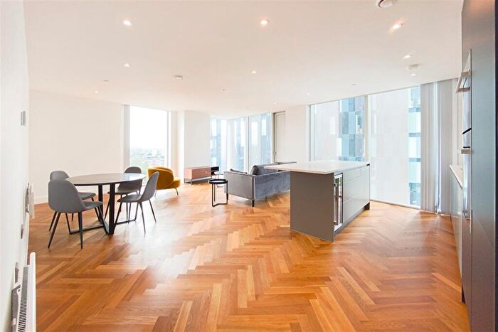 2 Bedroom Apartment To Rent In East Tower, Owen Street, M15