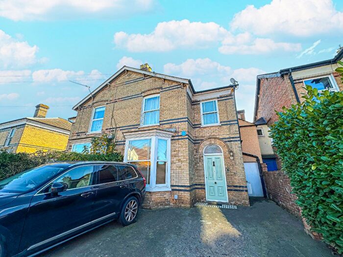 3 Bedroom Semi-Detached House For Sale In Greenway Road, Taunton, Somerset - No Chain!, TA2