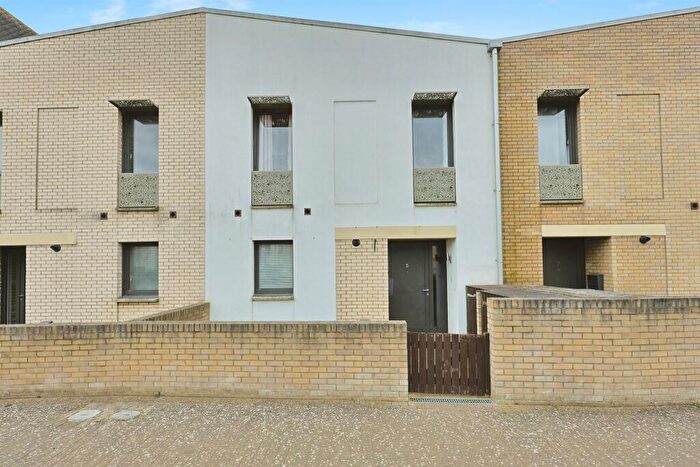 3 Bedroom Terraced House For Sale In Shepherd Purse Way, Norwich, NR5