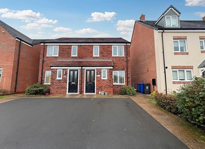 2 Bedroom Semi Detached House To Rent In Goose Nook Close, Ilkeston, DE7