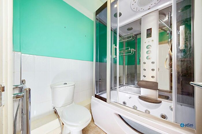 1 Bedroom Flat For Sale In Minehead Road, Aigburth, L17