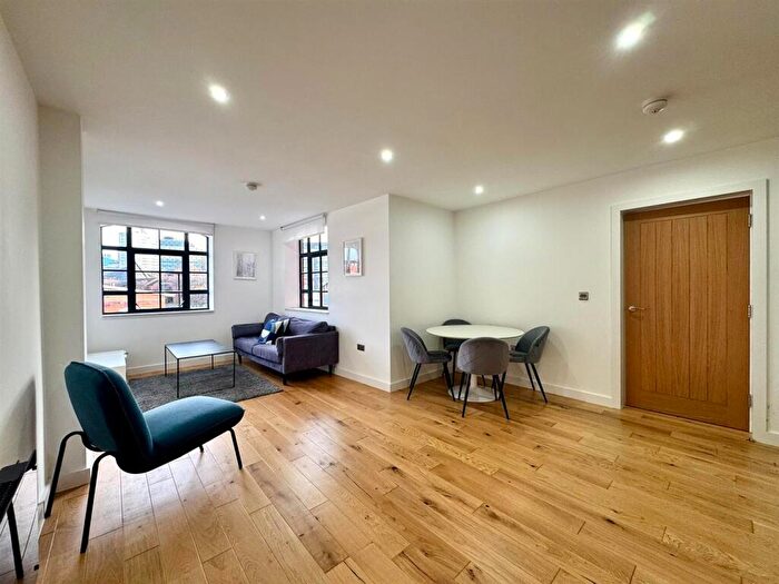 2 Bedroom Apartment To Rent In Camden Street, Birmingham, B1
