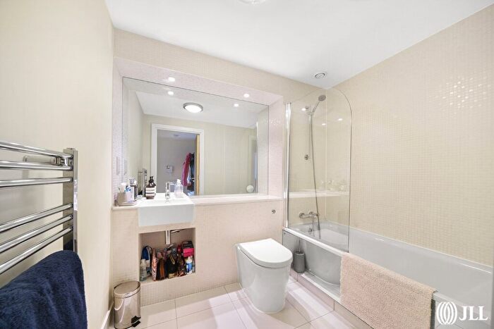 1 Bedroom Flat To Rent In Merryweather Place, London, SE10