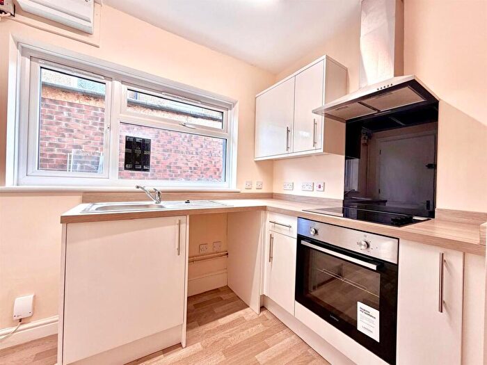 1 Bedroom Apartment To Rent In Studley Road, Redditch, B98