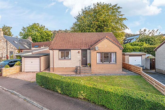 2 Bedroom Bungalow For Sale In Friar Place, Scotlandwell, KY13