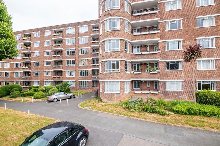 2 Bedroom Flat For Sale In Champion Hill, Ruskin Park House, SE5