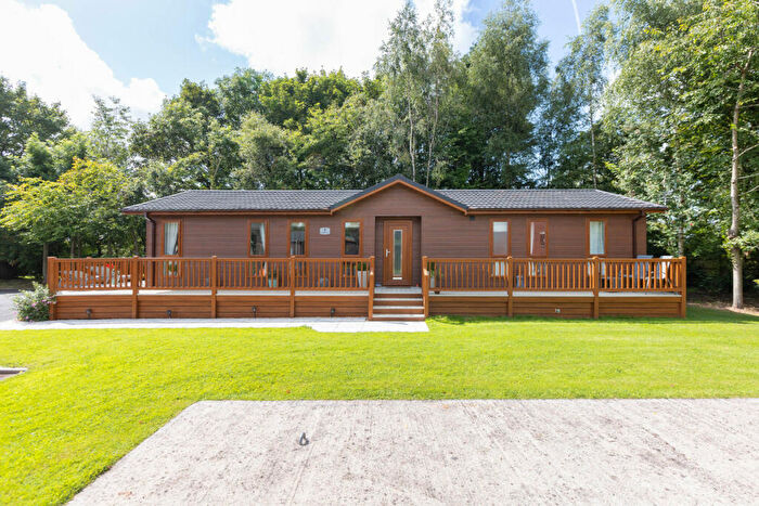 2 Bedroom Lodge For Sale In Woodpecker Way, Lytham St. Annes, FY8