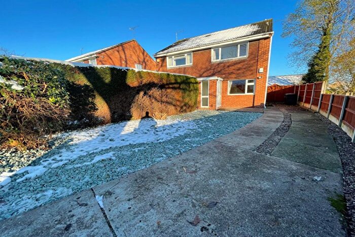 2 Bedroom Semi-Detached House To Rent In Chesham Drive, Bramcote, NG9