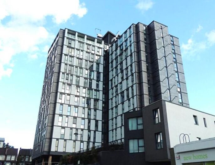 2 Bedroom Apartment For Sale In Masons Avenue, Croydon, CR0