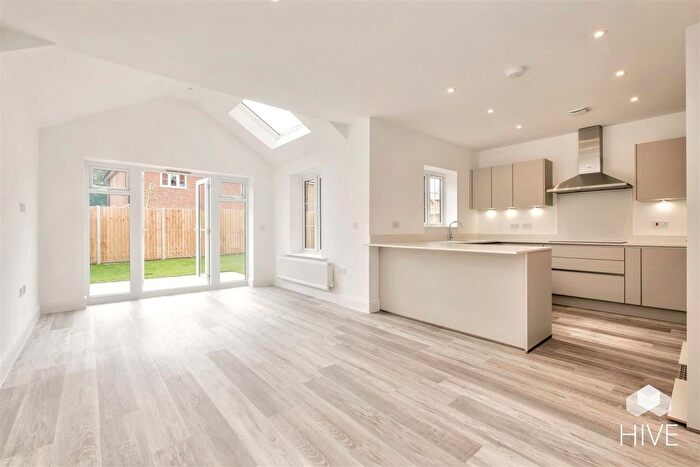 4 Bedroom Detached House For Sale In Station Road, Fordingbridge, SP6