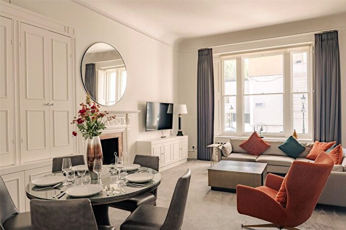 2 Bedroom Flat To Rent In Ennismore Gardens, Knightsbridge, SW7