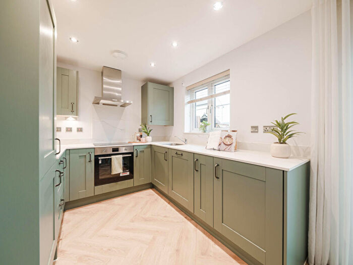 3 Bedroom Semi-Detached House For Sale In Wardley Lane, Wardley, Tyne And Wear, NE10