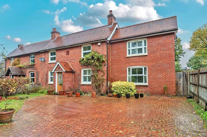 3 Bedroom Semi-Detached House For Sale In Liphook Road, Whitehill, Hampshire, GU35