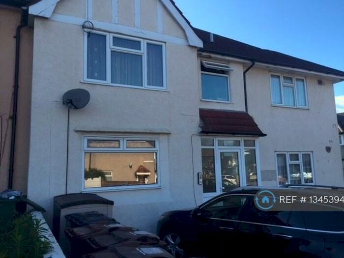 1 Bedroom Flat To Rent In Crosby Road, Dagenham, RM10
