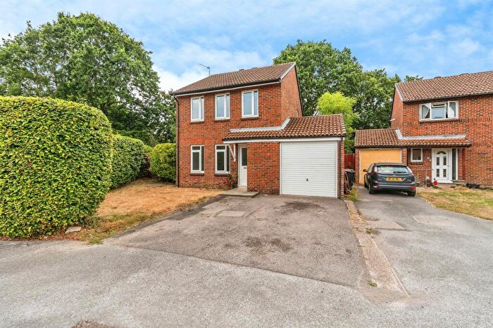 3 Bedroom Detached House For Sale In Kingsley Gardens, Totton, Southampton, SO40