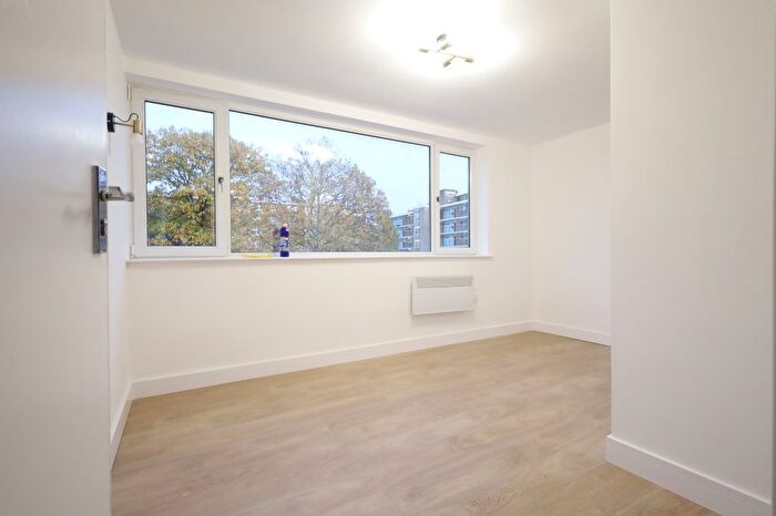 Studio To Rent In Cortis Road, London, SW15