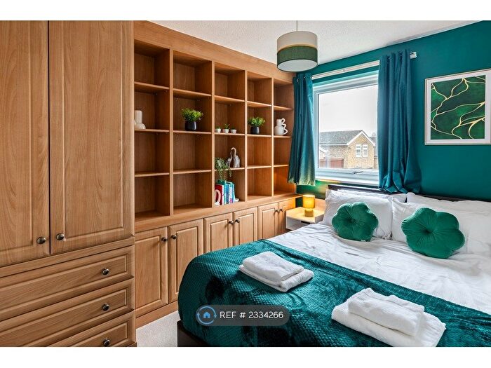 2 Bedroom Maisonette To Rent In Birch Trees Road, Cambridge, CB22