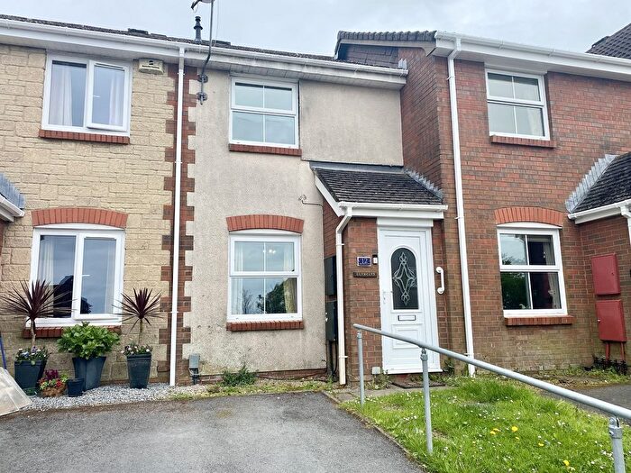 2 Bedroom Terraced House For Sale In Bryncelyn, Llangyfelach, Swansea, City And County Of Swansea., SA6