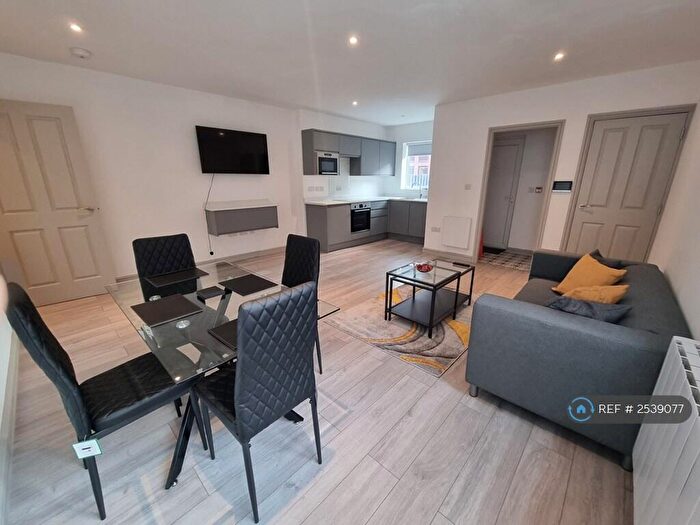 1 Bedroom Flat To Rent In Clifton Drive North, Lytham St. Annes, FY8