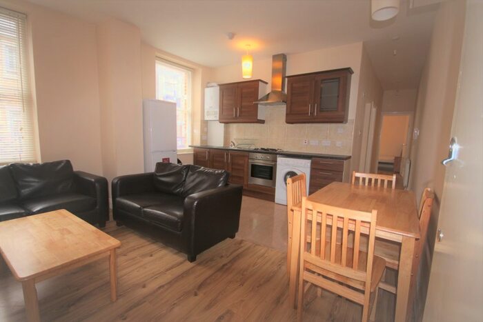 2 Bedroom Flat To Rent In Rushcroft Road, Brixton SW2