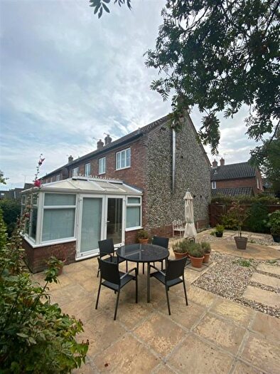 2 Bedroom Semi-Detached House For Sale In Glaven Hale Close, Holt, NR25