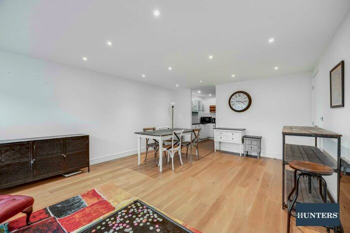 2 Bedroom Apartment To Rent In Basing Place, London, E2