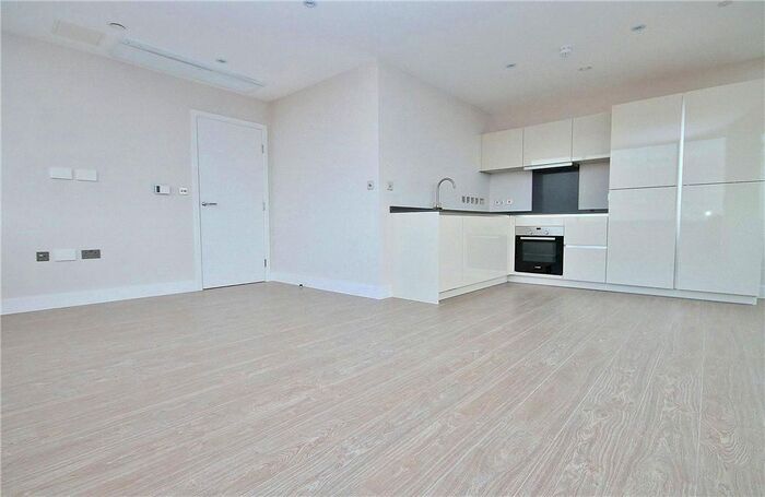 2 Bedroom Flat To Rent In Staines Road West, Sunbury-On-Thames, Surrey, TW16