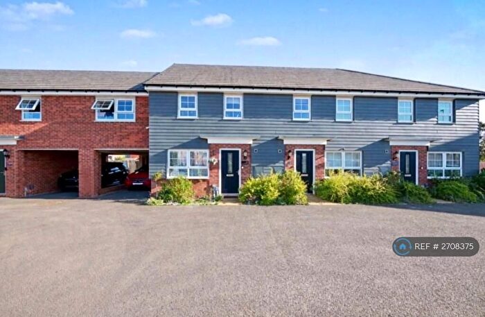 3 Bedroom Property To Rent In Spectrum Avenue, Rugby, CV22