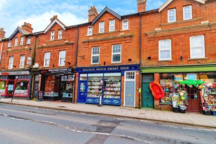 2 Bedroom Property To Rent In High Street, Lyndhurst, SO43
