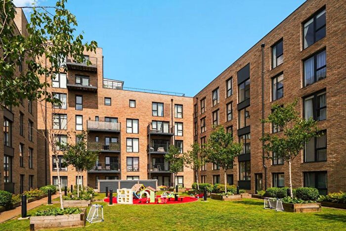 1 Bedroom Flat For Sale In Woodley Crescent, London, NW2