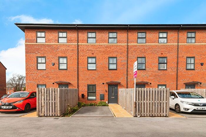 2 Bedroom House To Rent In Hablethorpe Street, Nottingham, NG8