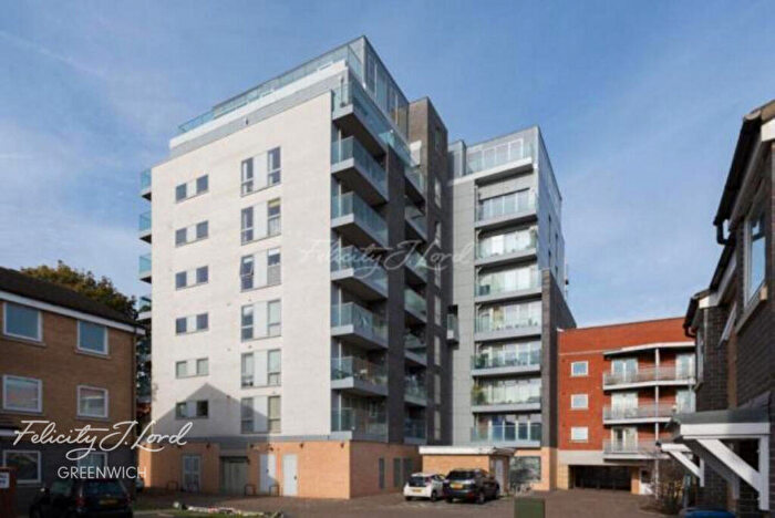 2 Bedroom Apartment For Sale In Creek Road, London, SE8