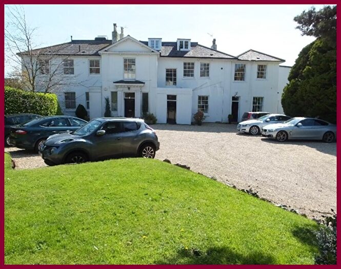 3 Bedroom Apartment To Rent In Magdalen Road, Magdalen Road, Exeter, EX2