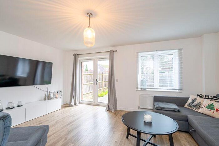 3 Bedroom Terraced House For Sale In Cyril Way, Chichester, PO19