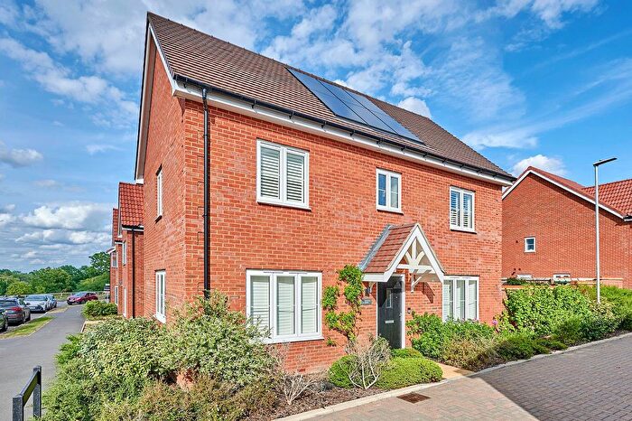 3 Bedroom Detached House For Sale In Haylock Drive, Bishop's Stortford, CM23