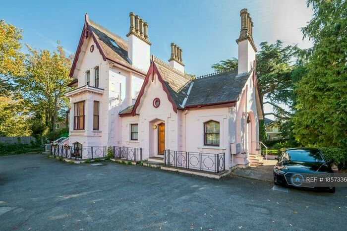 2 Bedroom Flat To Rent In Church Road, London, SE19