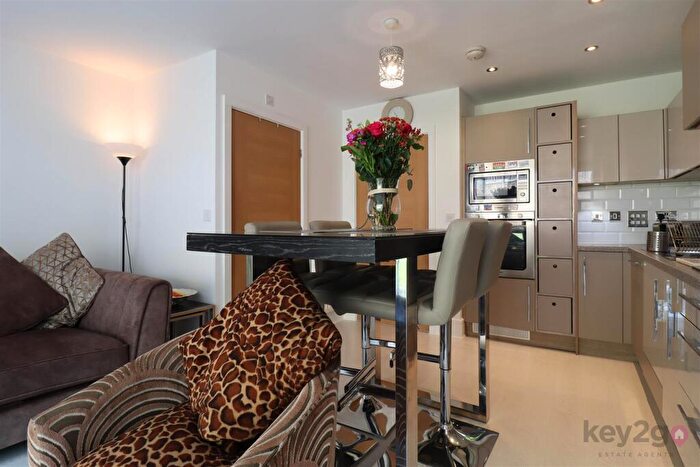 2 Bedroom Semi-Detached House For Sale In Hastings Grange, Sheffield, S7