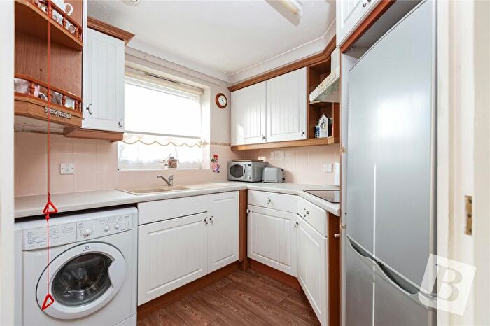 1 Bedroom Apartment For Sale In Junction Road, Romford, RM1