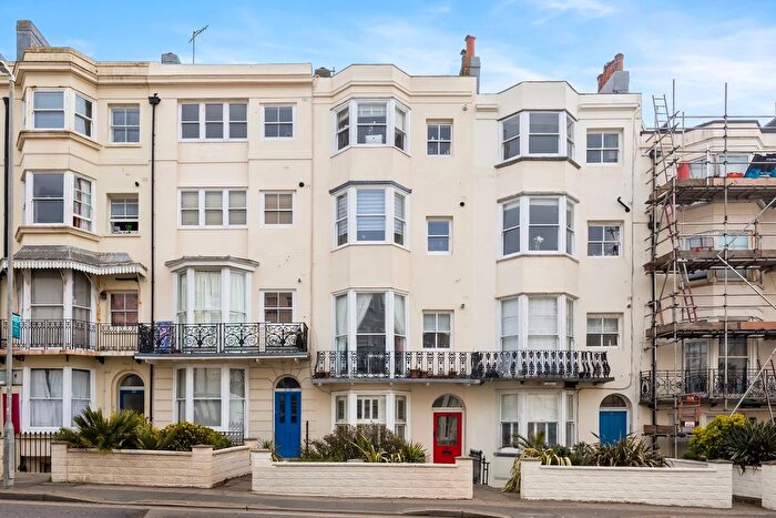 1 Bedroom Flat For Sale In Lower Rock Gardens, Brighton, BN2