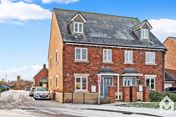 4 Bedroom Semi Detached House For Sale In Sunrise Avenue, Bishops Cleeve, Cheltenham, Gloucestershire, GL52
