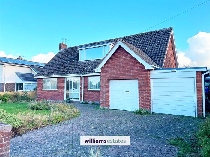 3 Bedroom Detached Bungalow For Sale In Erw Salusbury, Denbigh, LL16