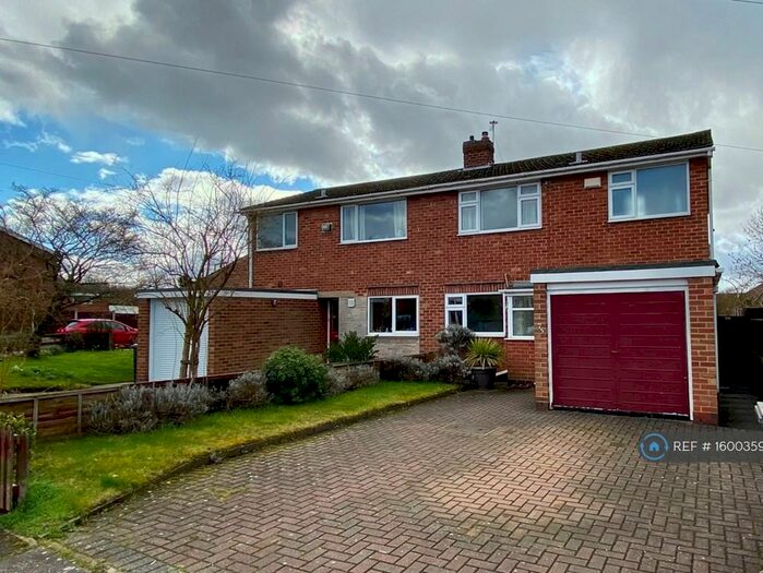 3 Bedroom Semi-Detached House To Rent In Russley Road, Bramcote, Nottingham, NG9