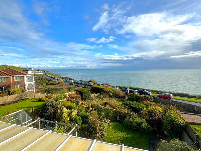 2 Bedroom Apartment For Sale In Wear Bay Crescent, Folkestone, Kent, CT19