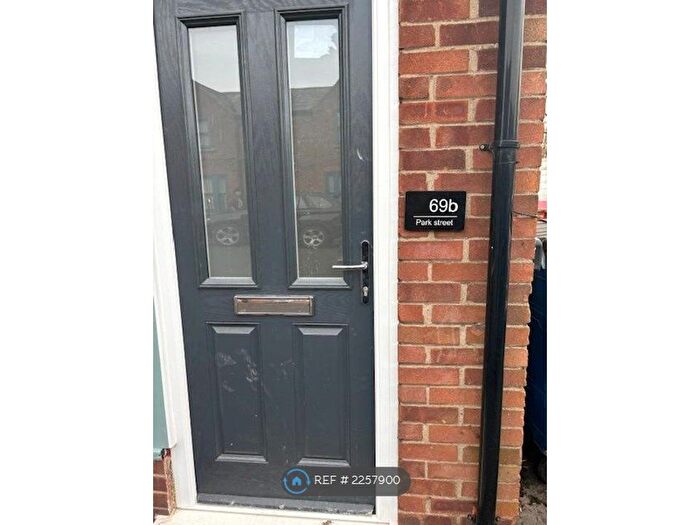 3 Bedroom Flat To Rent In Park Street, Thame, OX9