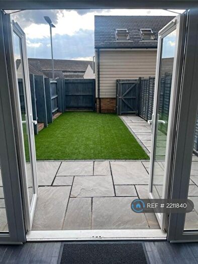 3 Bedroom End Of Terrace House To Rent In Burroughs Drive, Dartford, DA1