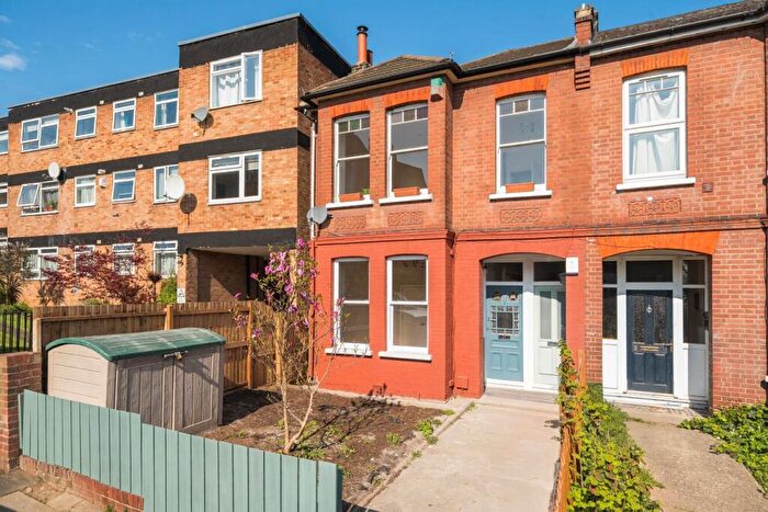 2 Bedroom Flat For Sale In Devonshire Road, Forest Hill, London, SE23